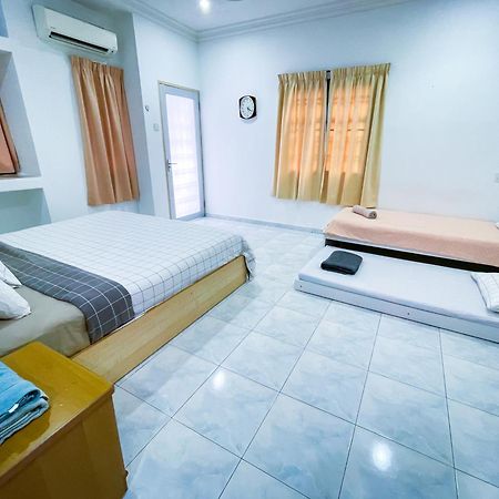 Tupai Mas Semi-D By Louis Villa Taiping Exterior foto